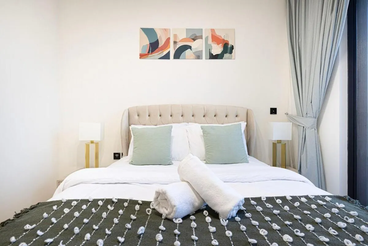 The Luxe Loft 17 2Bed Apt In Jvc Dubaj Apartament